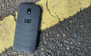 Jetzt erhältlich: Das neue Cat® S42 Smartphone ist ein optimaler Begleiter für den taffen Arbeitsalltag