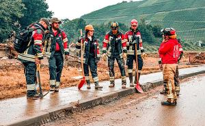HMF unterstützt Schweizer Helfer beim Einsatz nach Flutkatastrophe an der Ahr