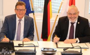 BSI und das Land Hessen unterzeichnen Kooperationsvereinbarung