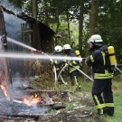 Einsatz der Feuerwehr Schiffdorf beim Brand einer Scheune.