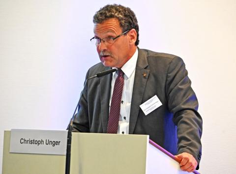 BBK-Prä­si­dent Chri­stoph Un­ger bei sei­ner Er­öff­nungs­re­de