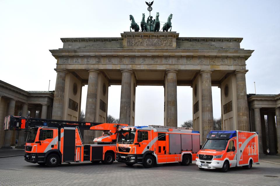 Die Berliner Feuerwehr setzt für 210 Rettungswagen und 50...