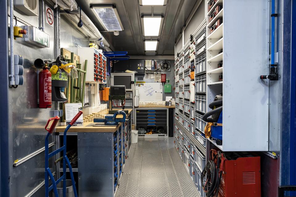 Der neue Werkstattcontainer der Fachgruppe „Logistik Materialerhaltung“...