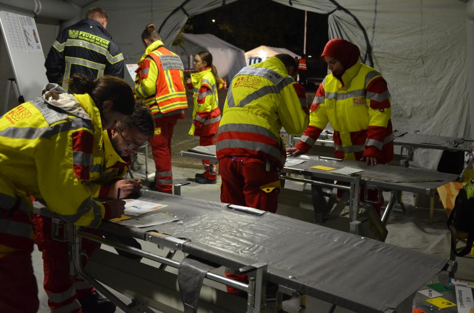 Medizinische Task Force 34 Kassel: Katastrophenschutz-Übung bei Dunkelheit