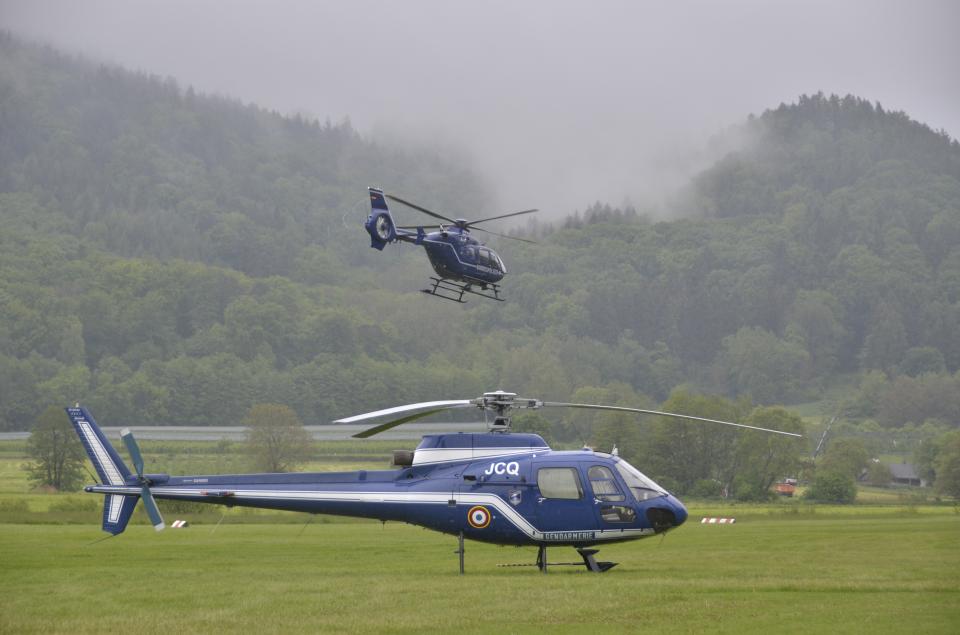 Einsatz von mehreren Hubschraubern bei der Übung.